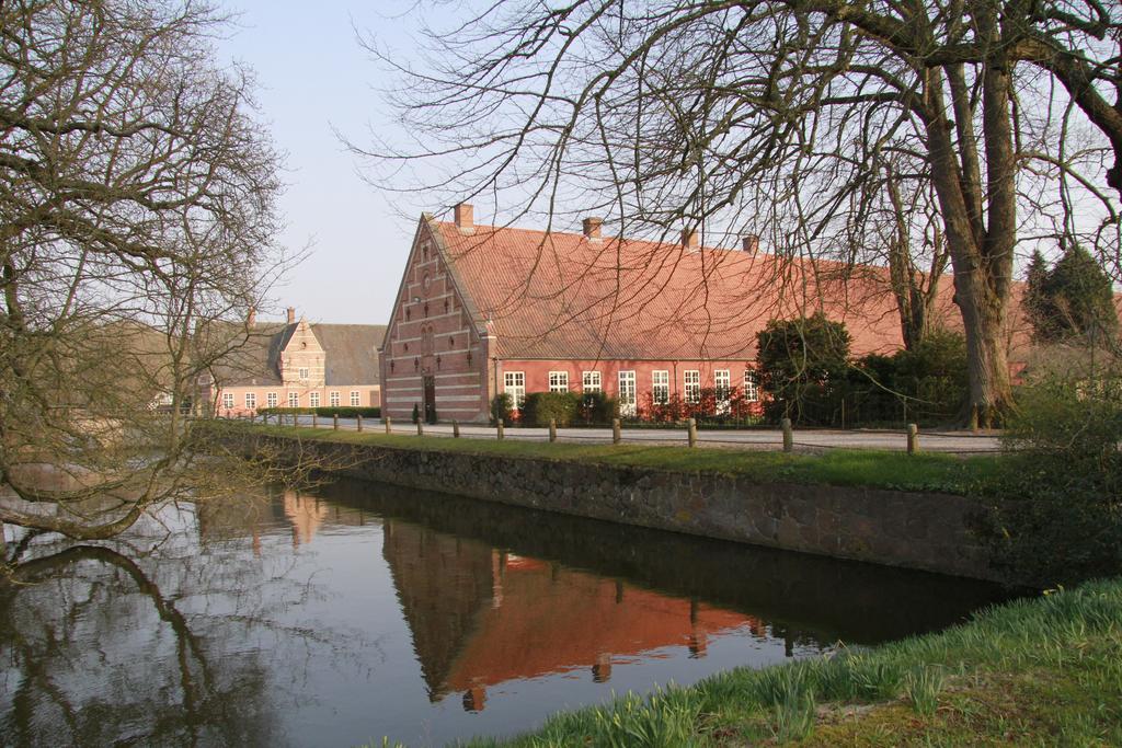 Vemmetofte Praestegard Faxe Extérieur photo
